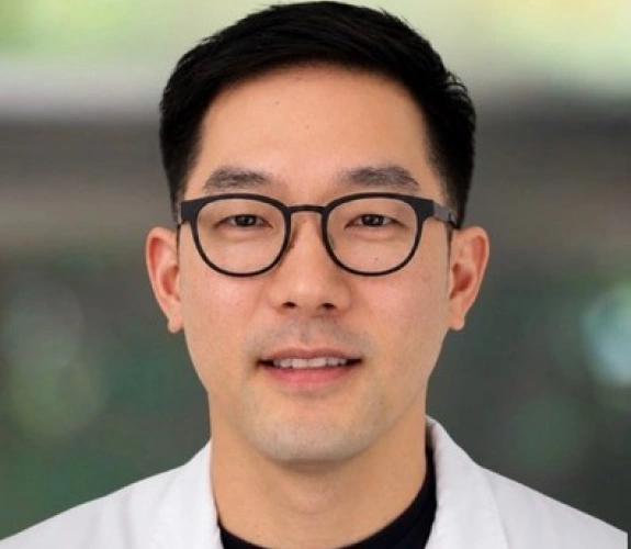 Dr. John Kim dentist in Castro Valley CA
