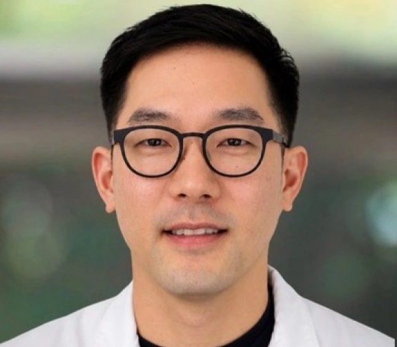 Dr. John Kim DDS at Castro Valley Advantage Dental